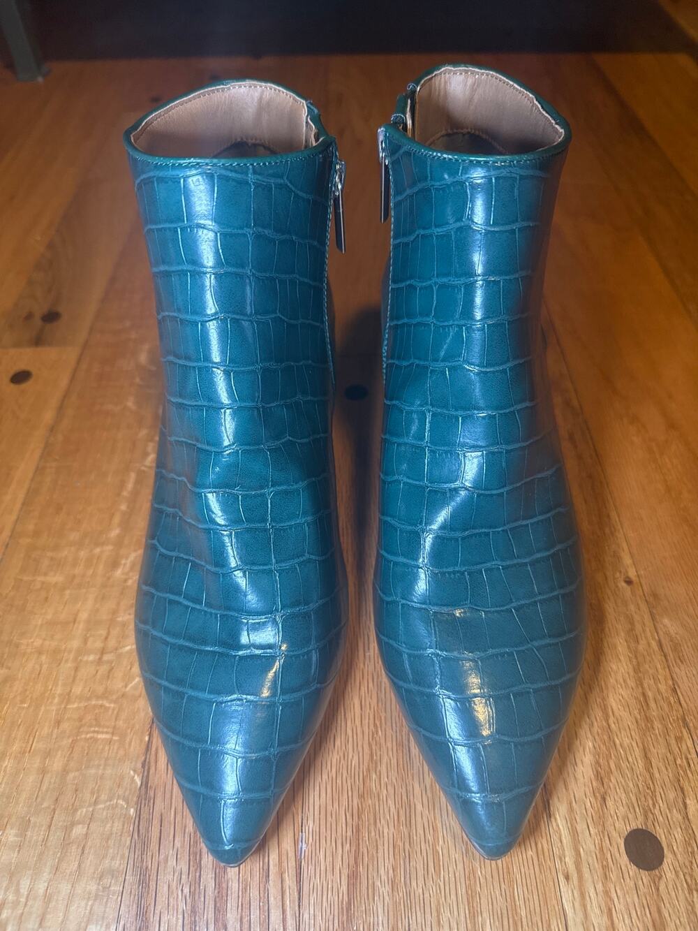 Comfortview Meredith Women’s 8W Teal Croc Embossed Pointed Toe Ankle Boots